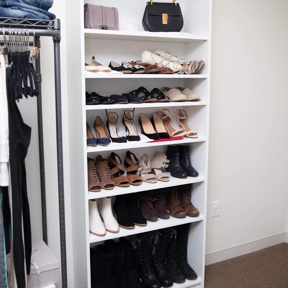 Welcome to my Closet - Picture 2 of 2